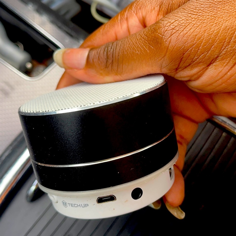 Techup Portable Bluetooth Speaker